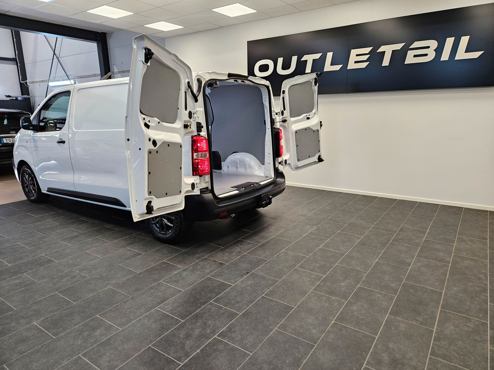 Opel Vivaro Skåpbil IP 2.0 Manuell, 122hk, 2021