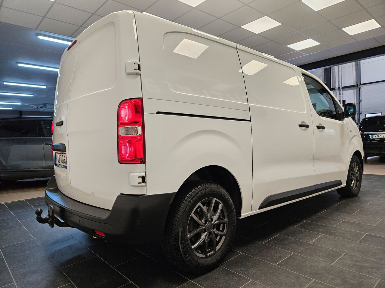 Opel Vivaro Skåpbil IP 2.0 Manuell, 122hk, 2021