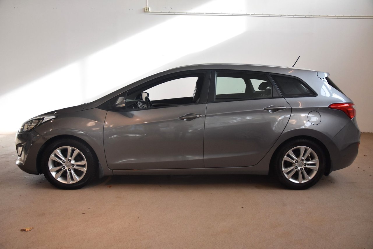 Hyundai i30 Kombi 1.6 CRDi Automatic, 110hp, 2013