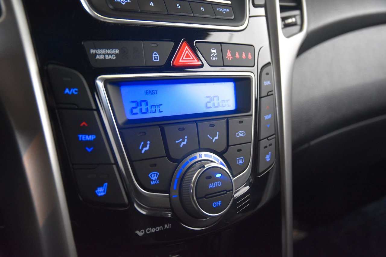 Hyundai i30 Kombi 1.6 CRDi Automatic, 110hp, 2013