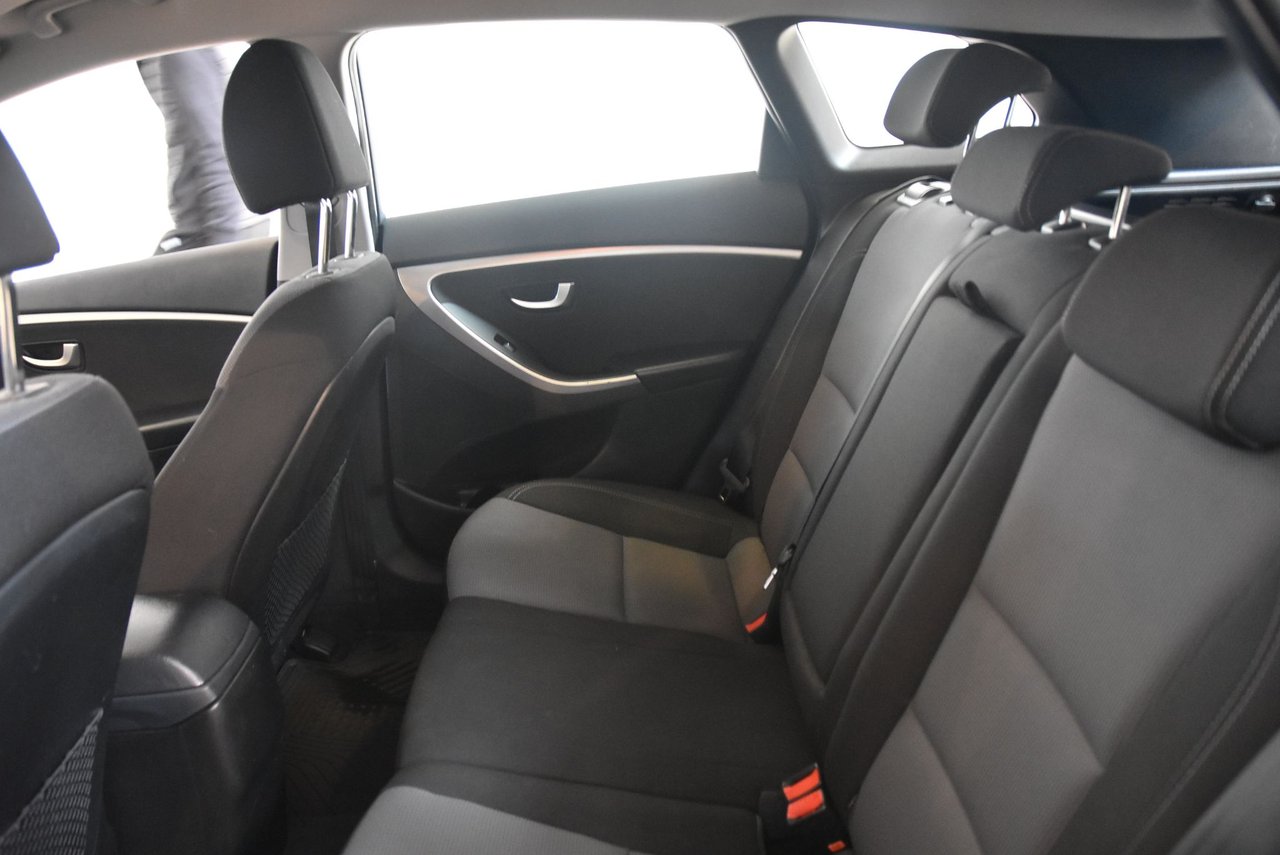 Hyundai i30 Kombi 1.6 CRDi Automatic, 110hp, 2013