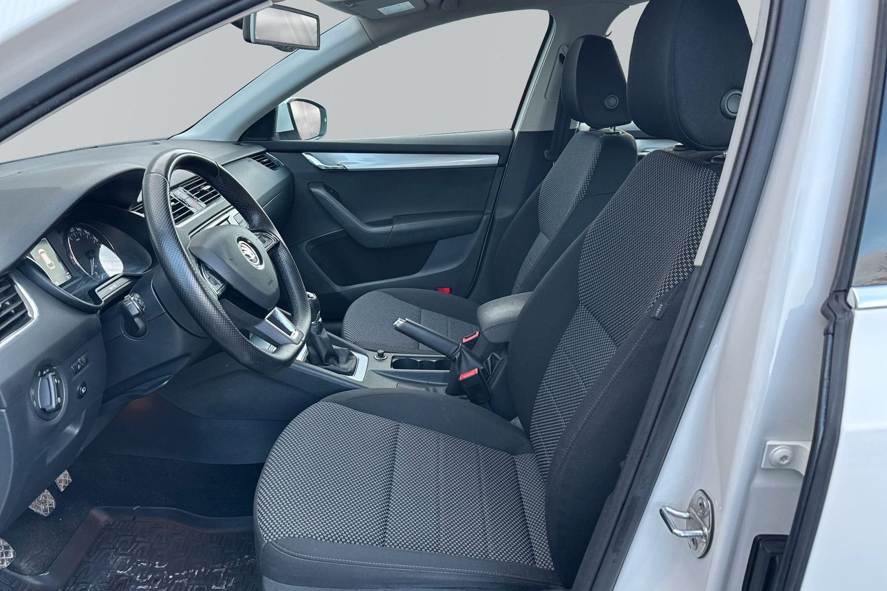 Škoda Octavia Kombi 1.6 TDI 4x4 Manuell, 110hk, 2016