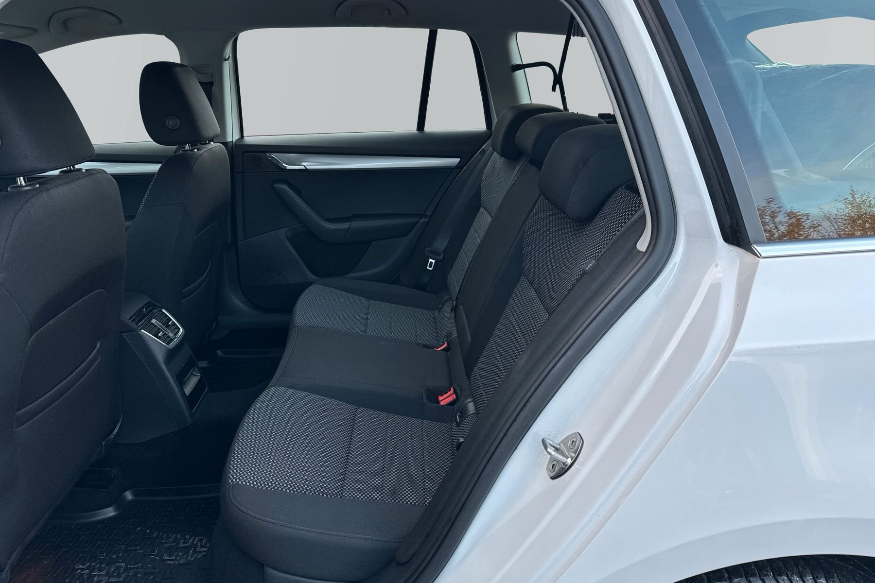 Škoda Octavia Kombi 1.6 TDI 4x4 Manuell, 110hk, 2016