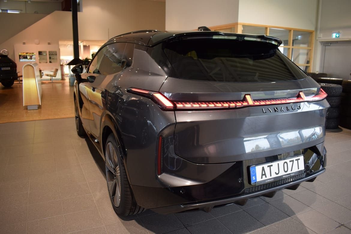 Lynk & Co 08 PHEV DHT, 3-trinn, 349hk, 2025