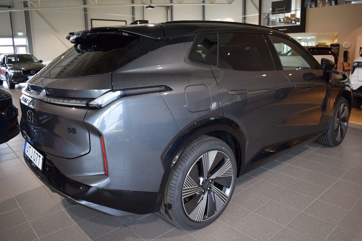 Lynk & Co 08 PHEV DHT, 3-trinn, 349hk, 2025