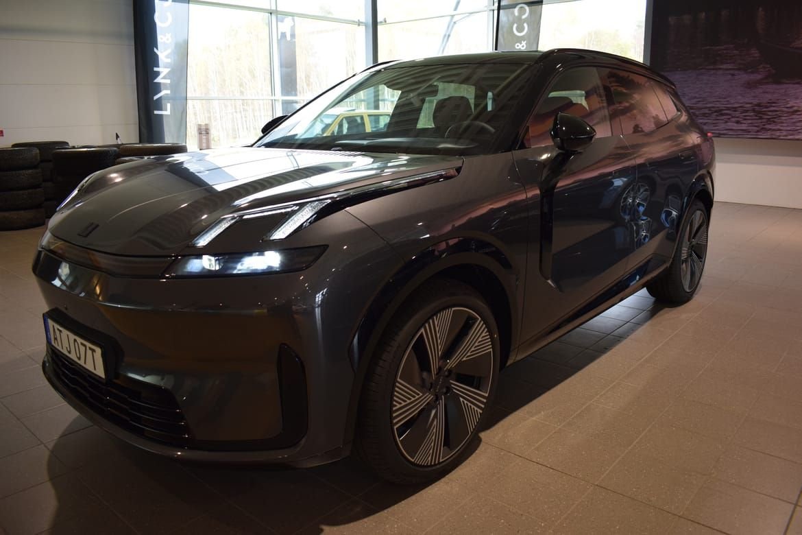 Lynk & Co 08 PHEV DHT, 3-trinn, 349hk, 2025