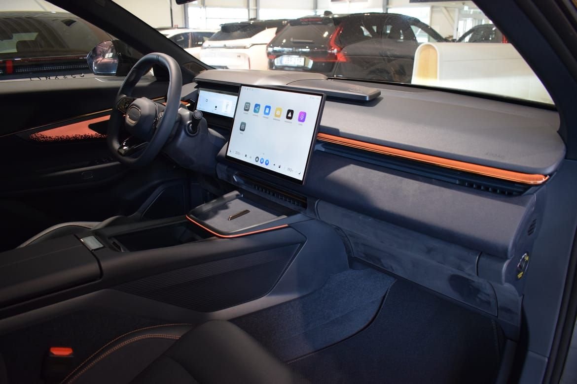 Lynk & Co 08 PHEV DHT, 3-trinn, 349hk, 2025