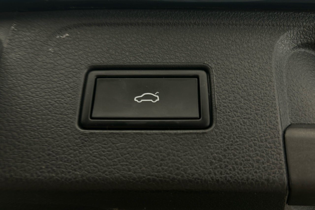 Volkswagen Passat Sportscombi 2.0 TDI DPF SCR 4Motion DSG Sekventiell, 200hk, 2022