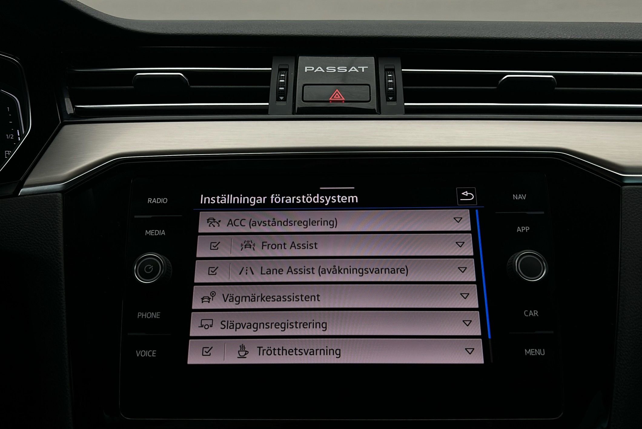 Volkswagen Passat Sportscombi 2.0 TDI DPF SCR 4Motion DSG Sekventiell, 200hk, 2022
