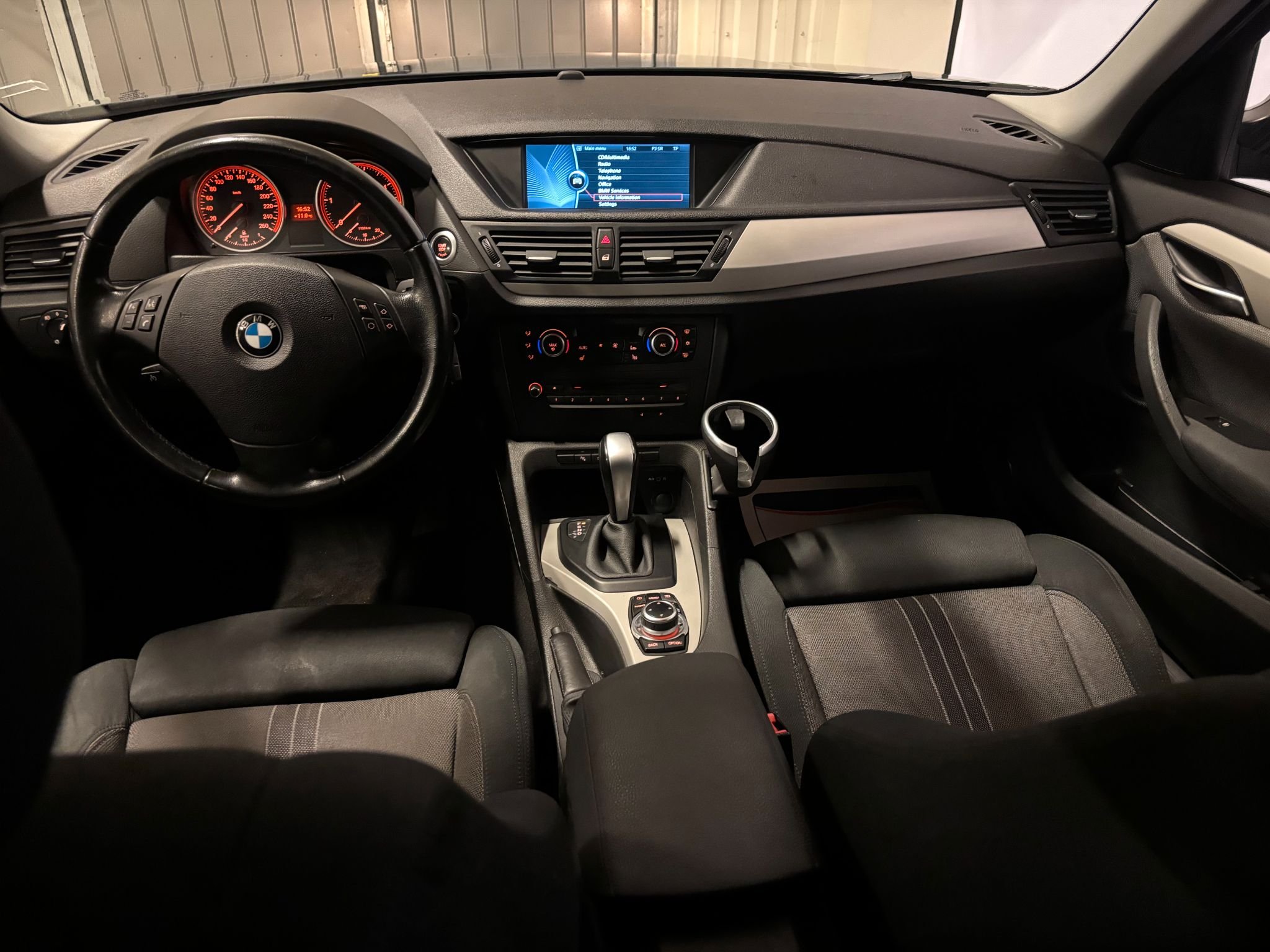 BMW X1 xDrive23d Steptronic, 204hk, 2011