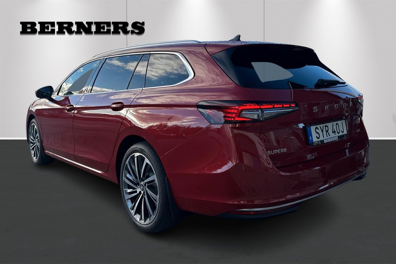 Škoda Superb Kombi 2.0 TDI 4x4 DSG Sekventiell, 193hk, 2025