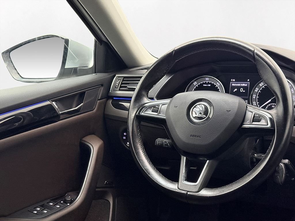 Škoda Superb Kombi 2.0 TDI 4x4 SCR DSG Sekventiell, 190hk, 2016