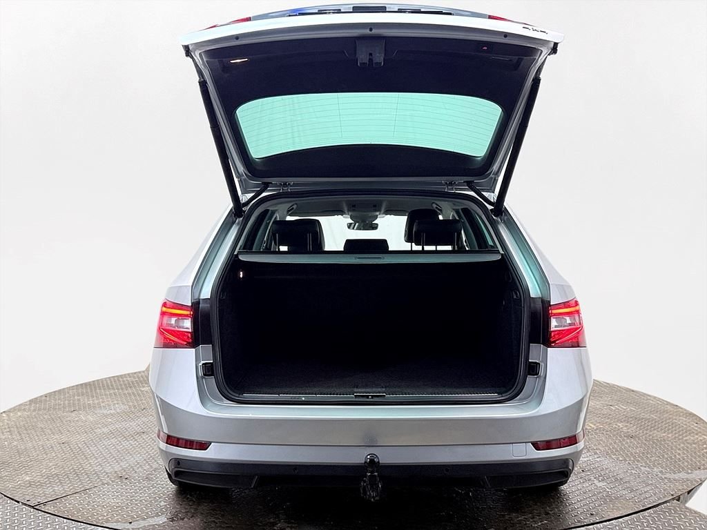 Škoda Superb Kombi 2.0 TDI 4x4 SCR DSG Sekventiell, 190hk, 2016