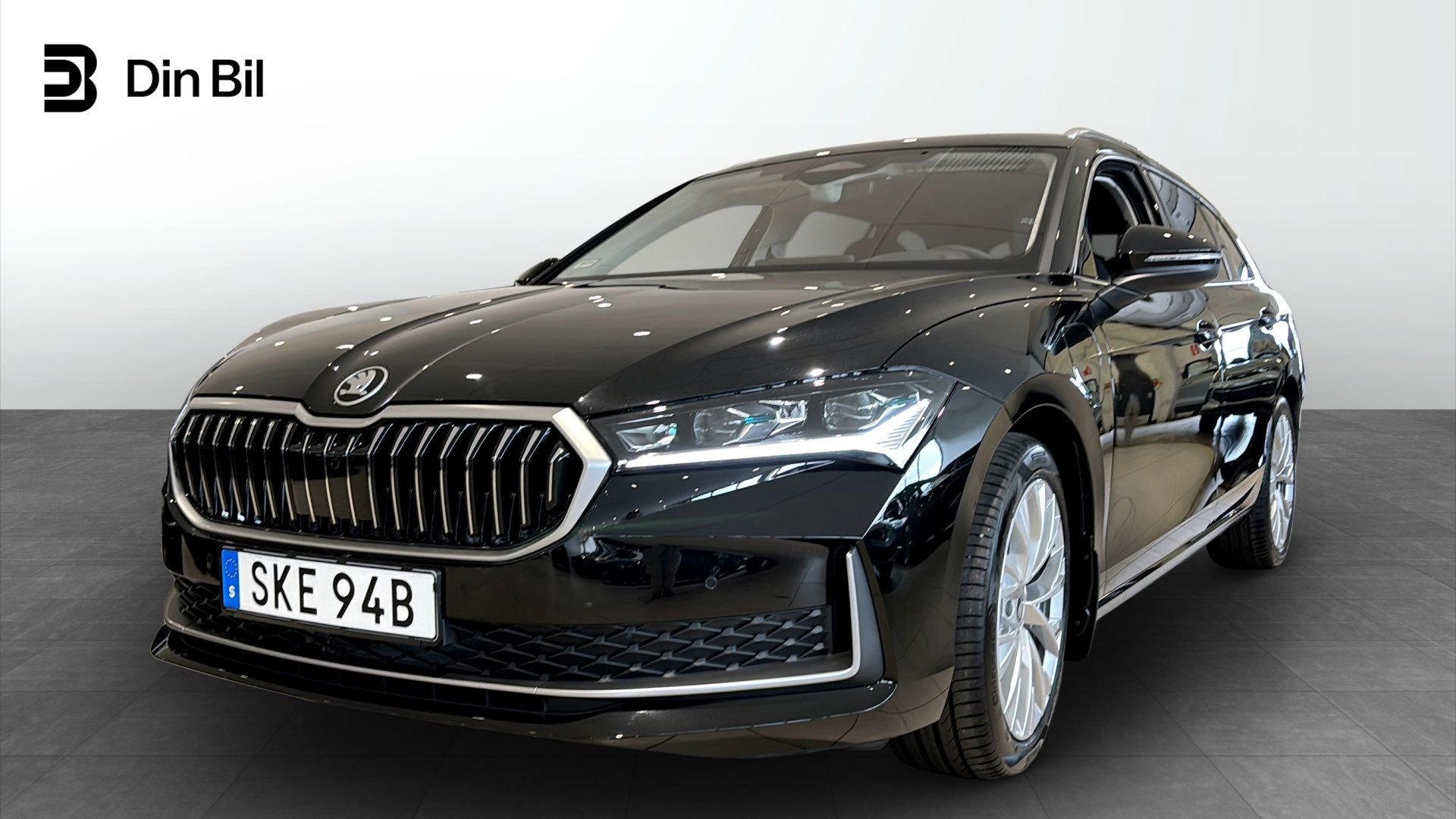 Škoda Superb iV Combi DSG Sekventiell, 204hk, 2025