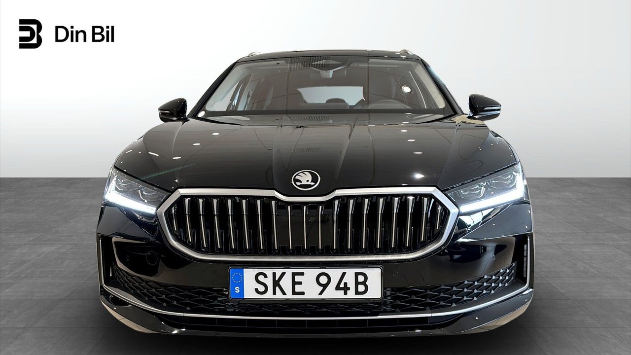 Škoda Superb iV Combi DSG Sekventiell, 204hk, 2025