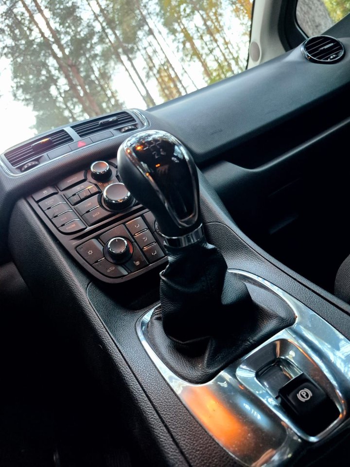 Opel Meriva 1.3 CDTI ecoFLEX Manual, 95hp, 2013