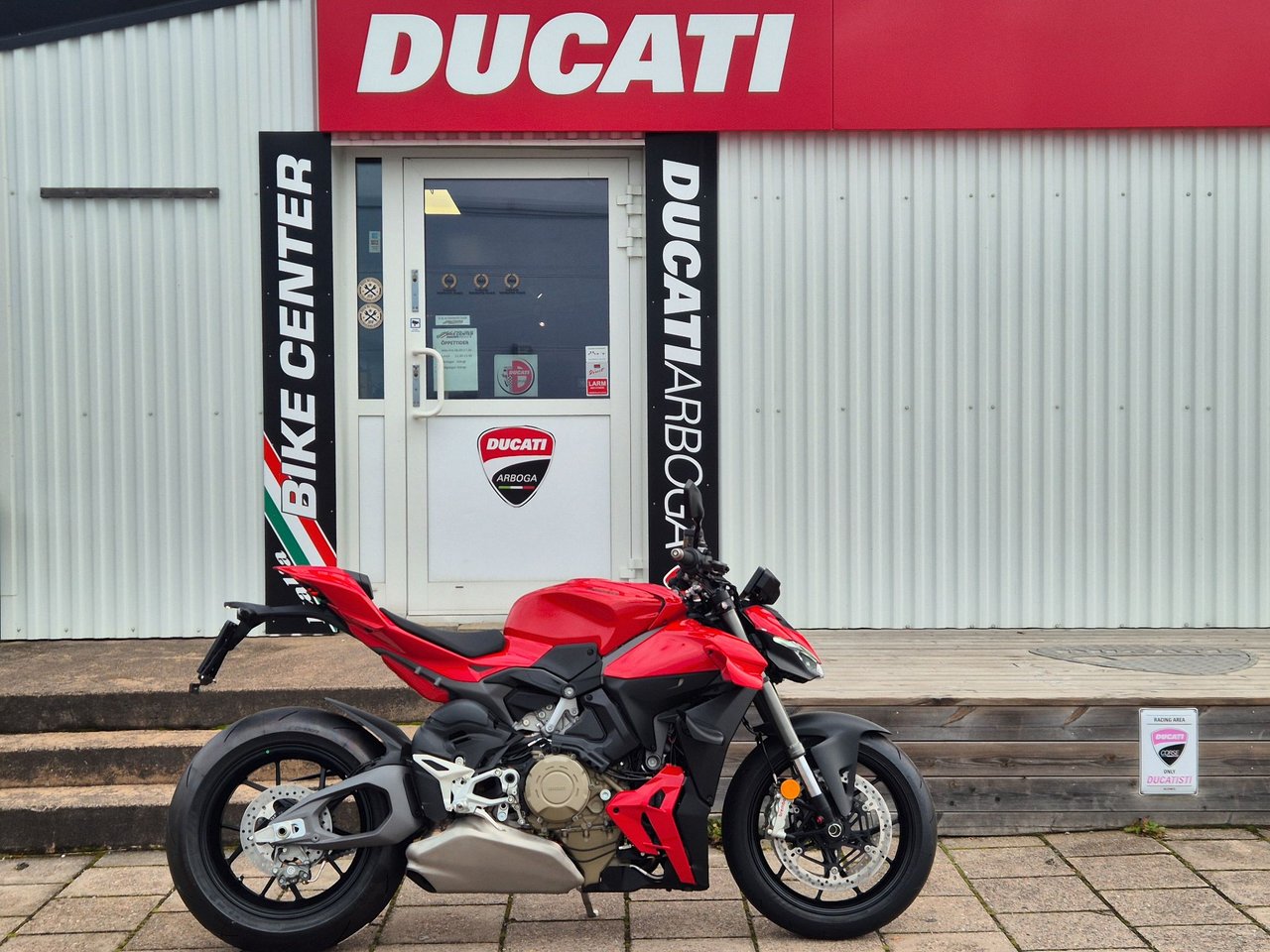 Ducati Streetfighter V4 HÖSTK...