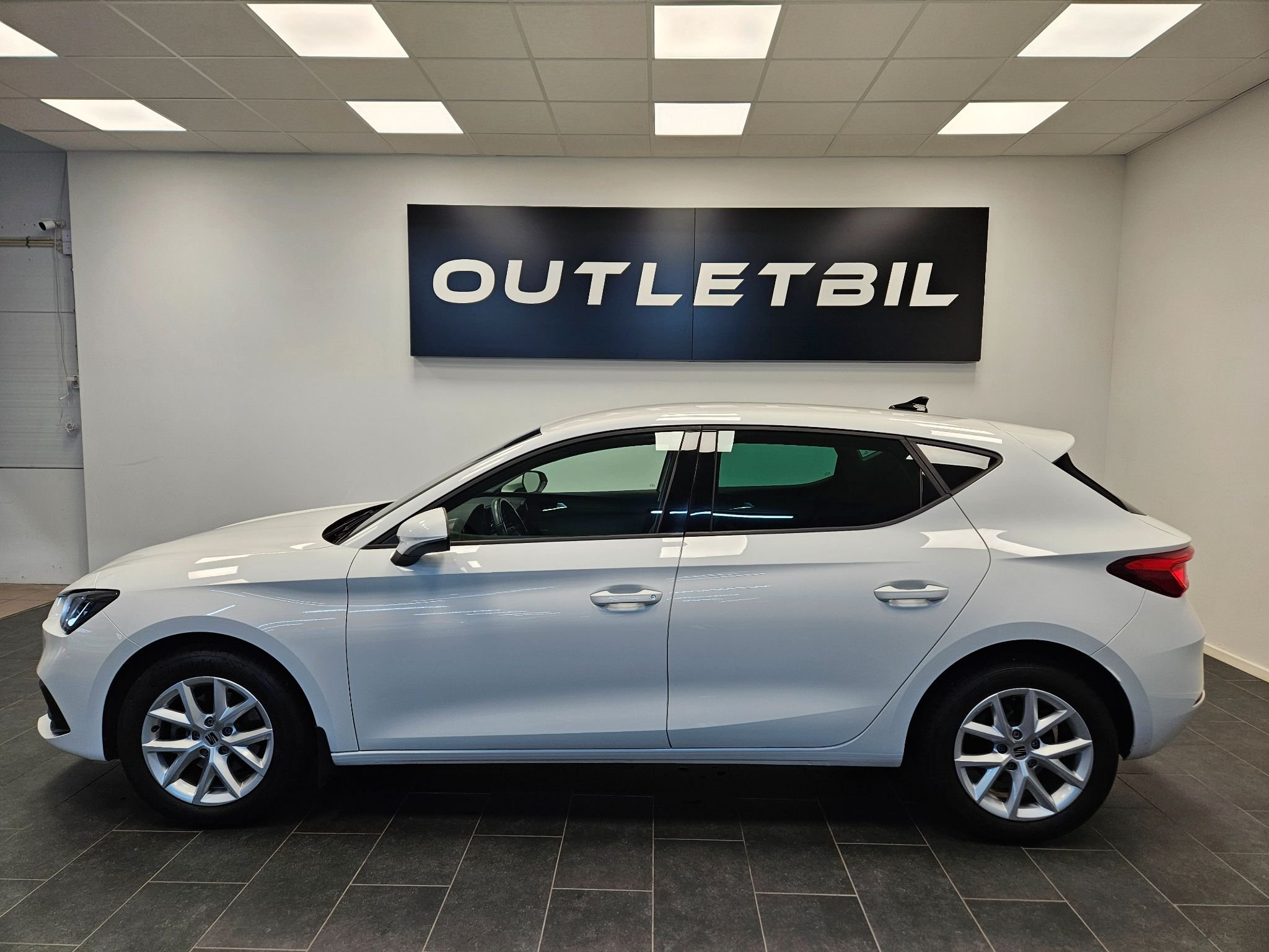 SEAT Leon 1.0 eTSI DSG sekvensiell, 7-trinn, 110ps, 2022