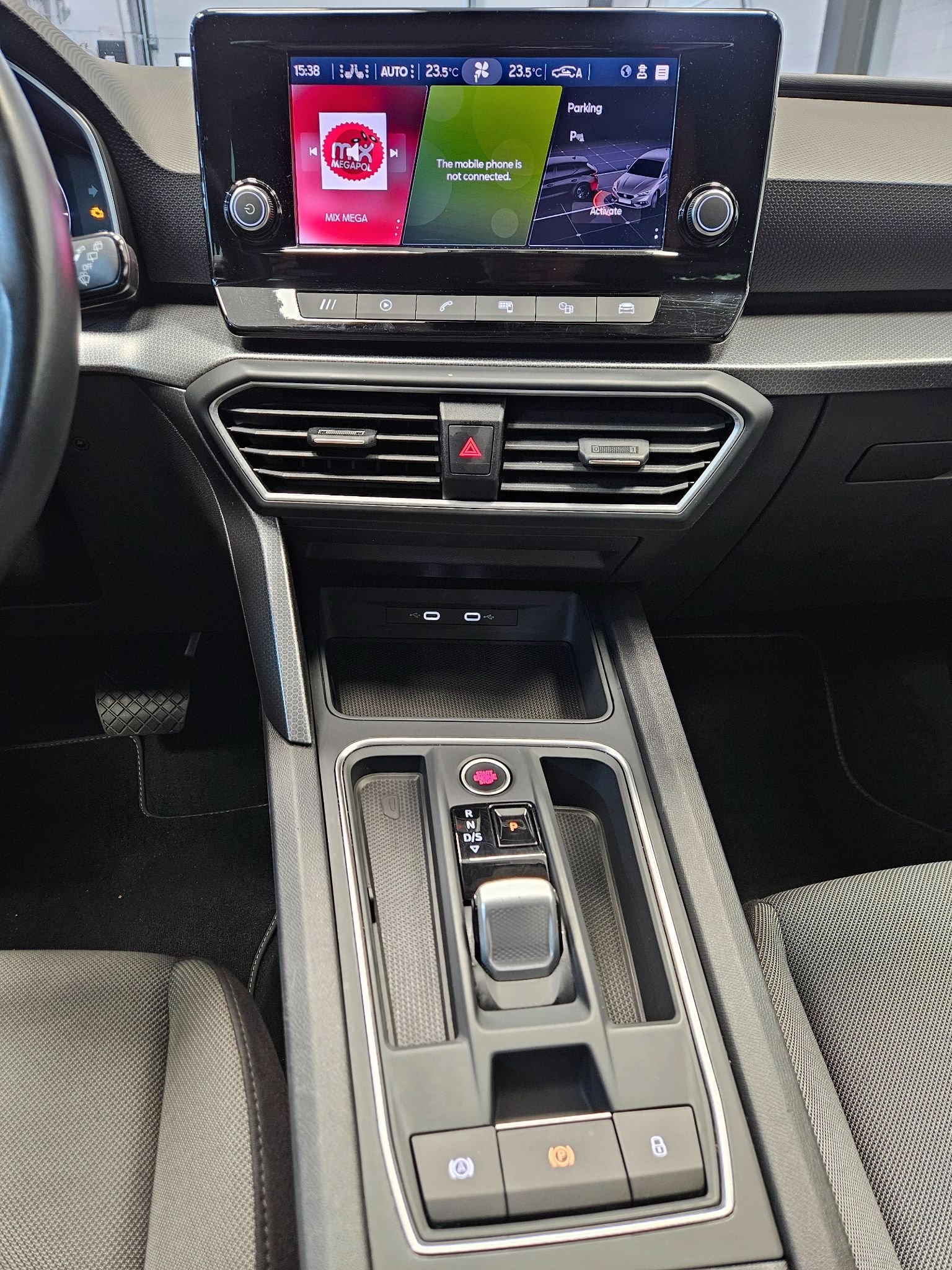 SEAT Leon 1.0 eTSI DSG sekvensiell, 7-trinn, 110ps, 2022