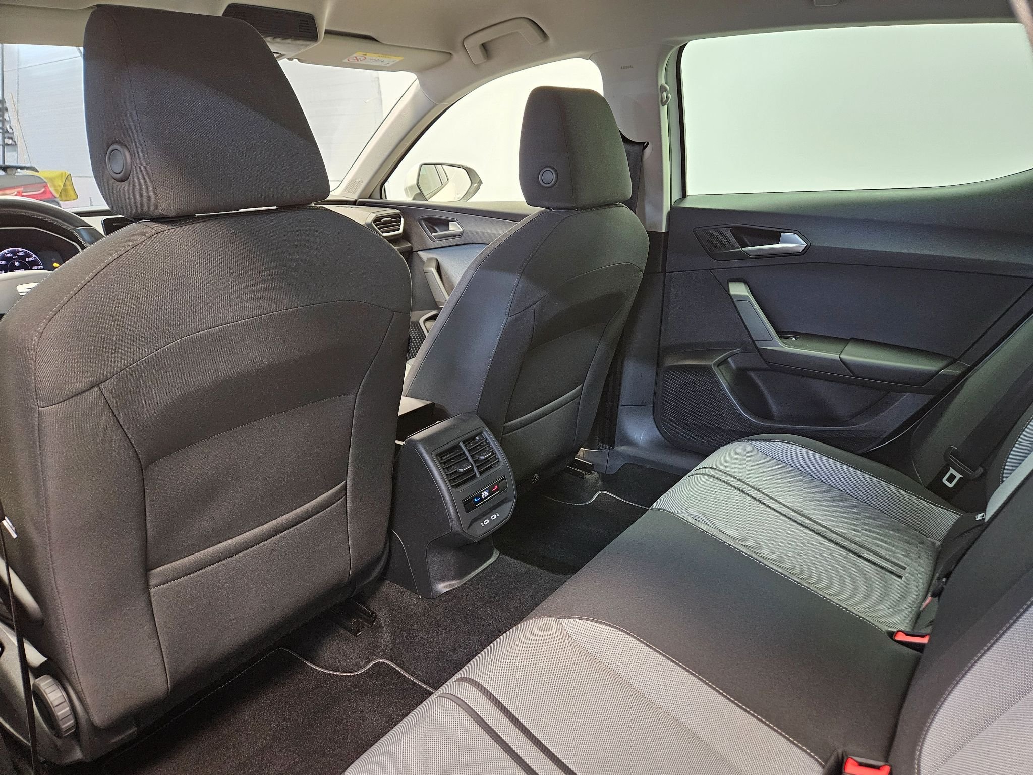 SEAT Leon 1.0 eTSI DSG sekvensiell, 7-trinn, 110ps, 2022