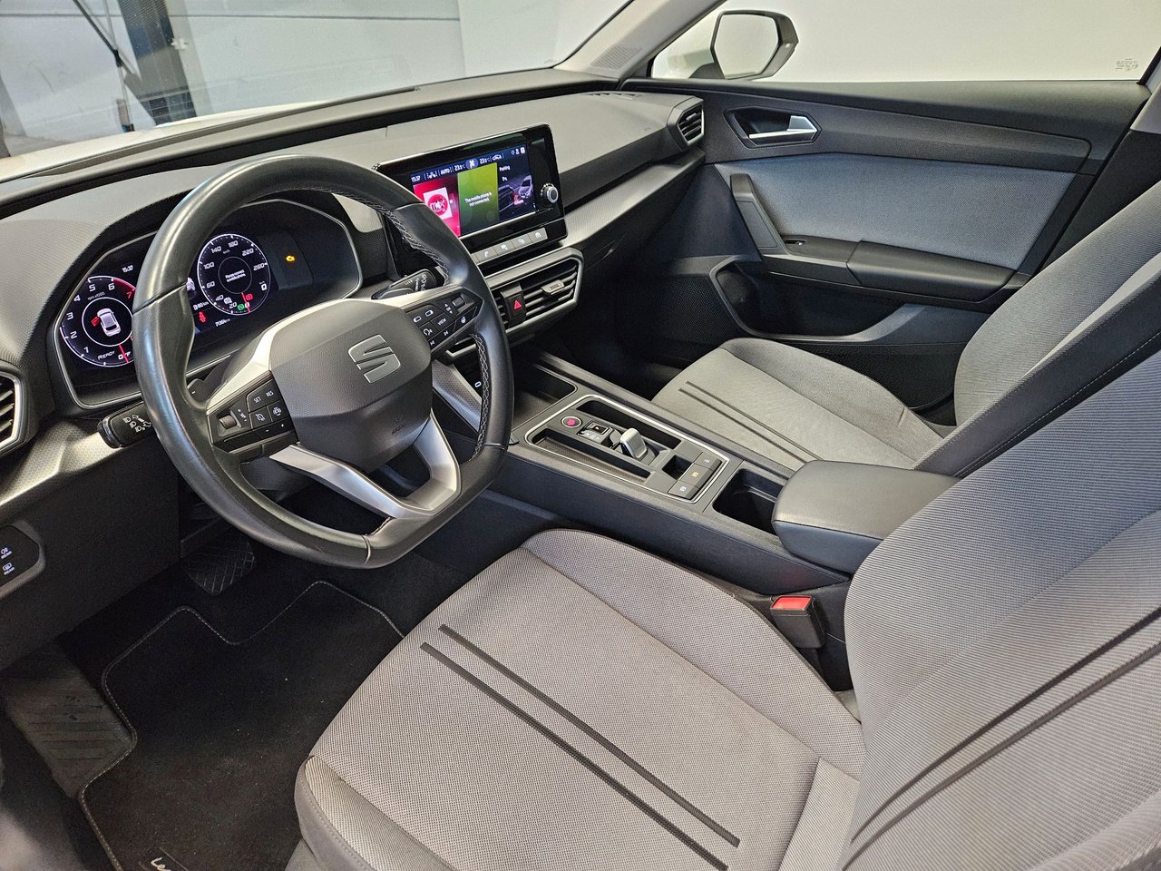 SEAT Leon 1.0 eTSI DSG sekvensiell, 7-trinn, 110ps, 2022