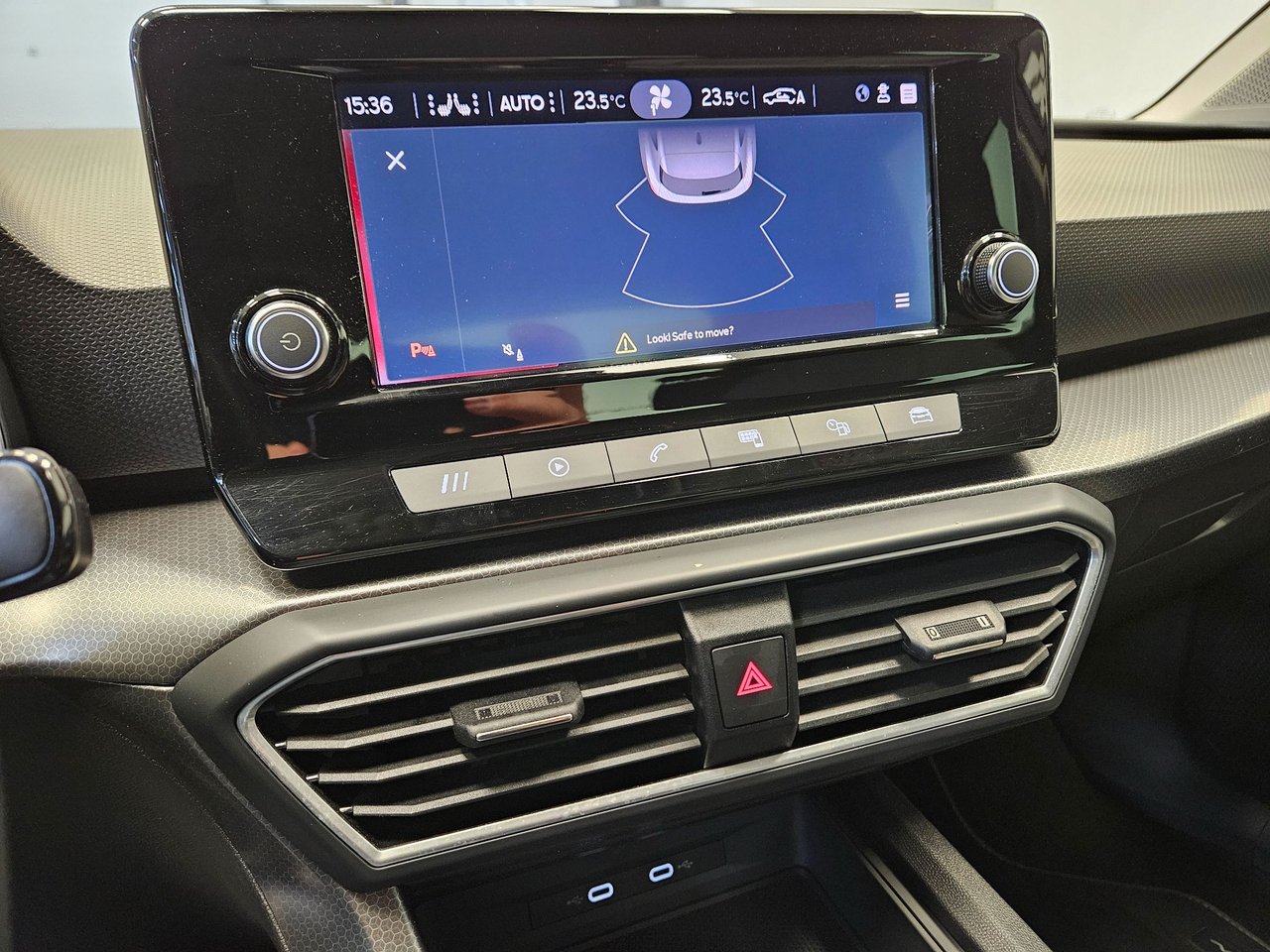 SEAT Leon 1.0 eTSI DSG sekvensiell, 7-trinn, 110ps, 2022