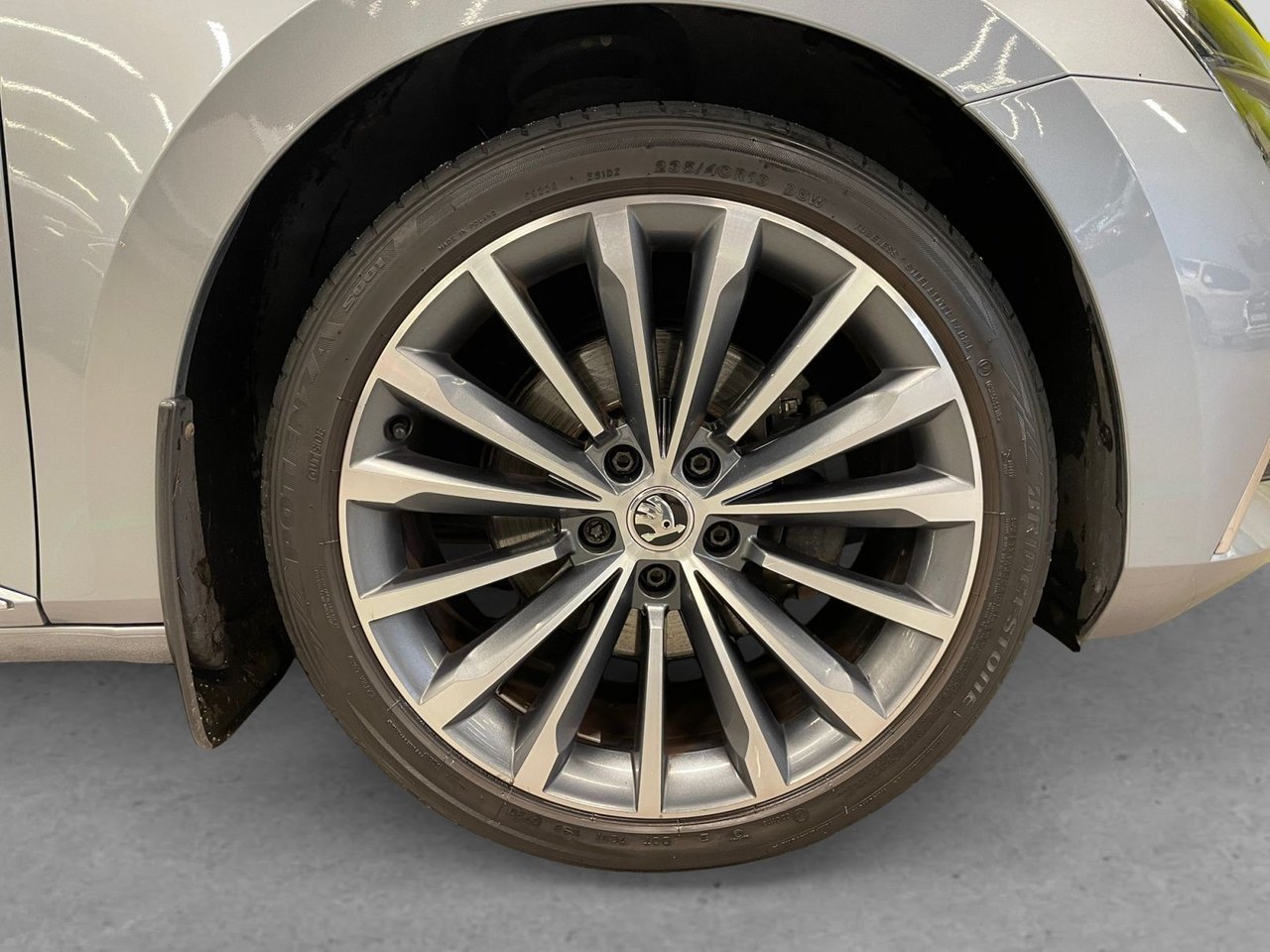 Škoda Superb iV Combi 1.4 TSI iV DSG Sekventiell, 218hk, 2020