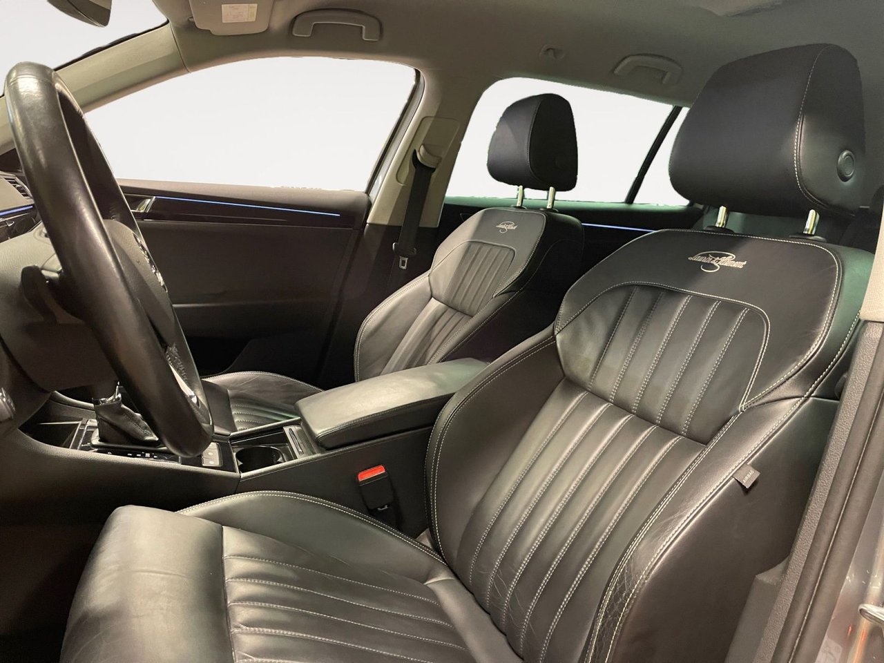 Škoda Superb iV Combi 1.4 TSI iV DSG Sekventiell, 218hk, 2020