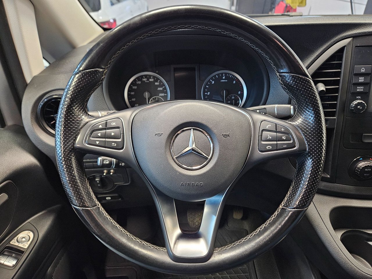 Mercedes-Benz Vito 119 CDI 3.0t 9G-Tronic, 190hp, 2023