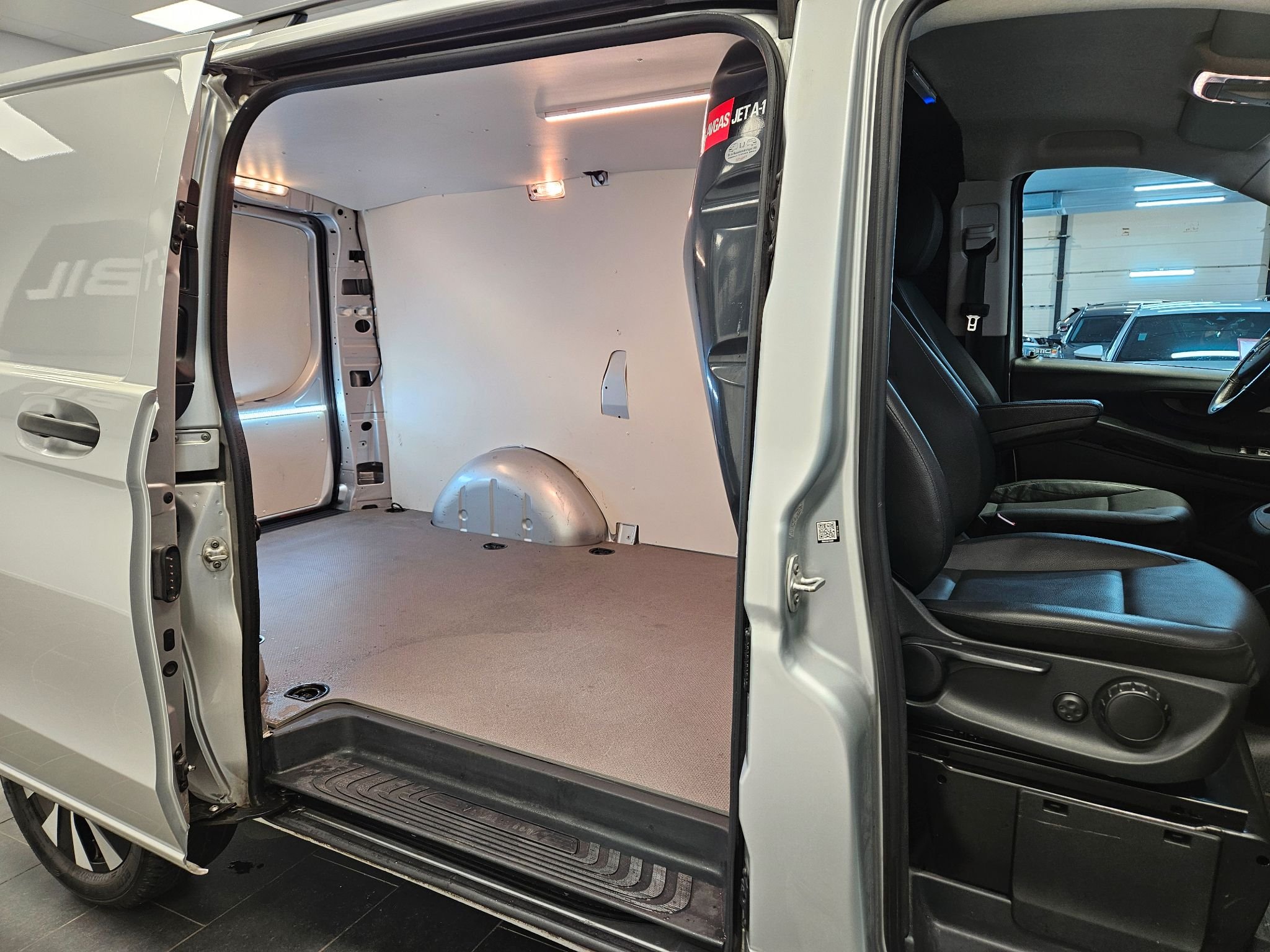 Mercedes-Benz Vito 119 CDI 3.0t 9G-Tronic, 190hp, 2023