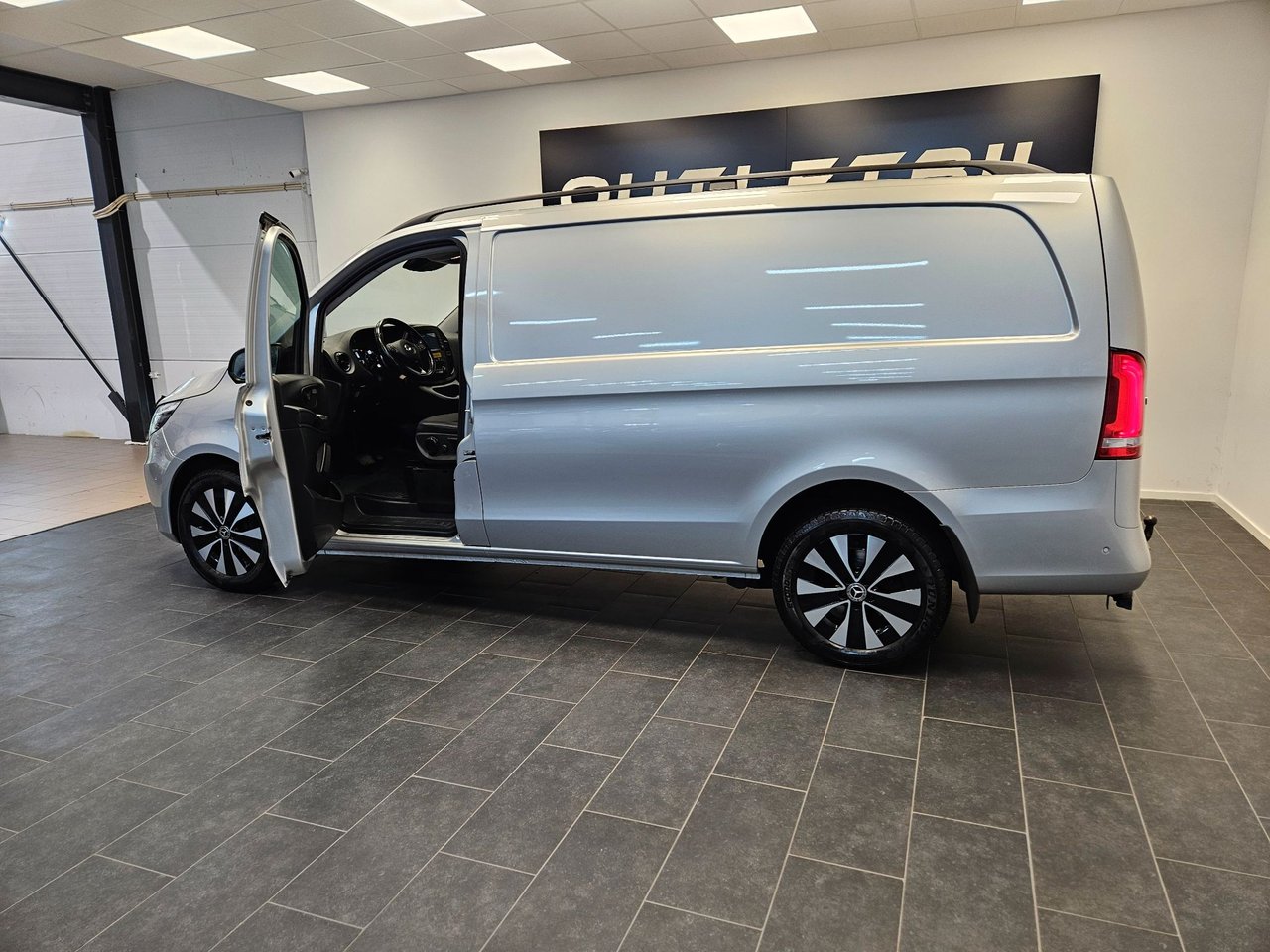 Mercedes-Benz Vito 119 CDI 3.0t 9G-Tronic, 190hp, 2023
