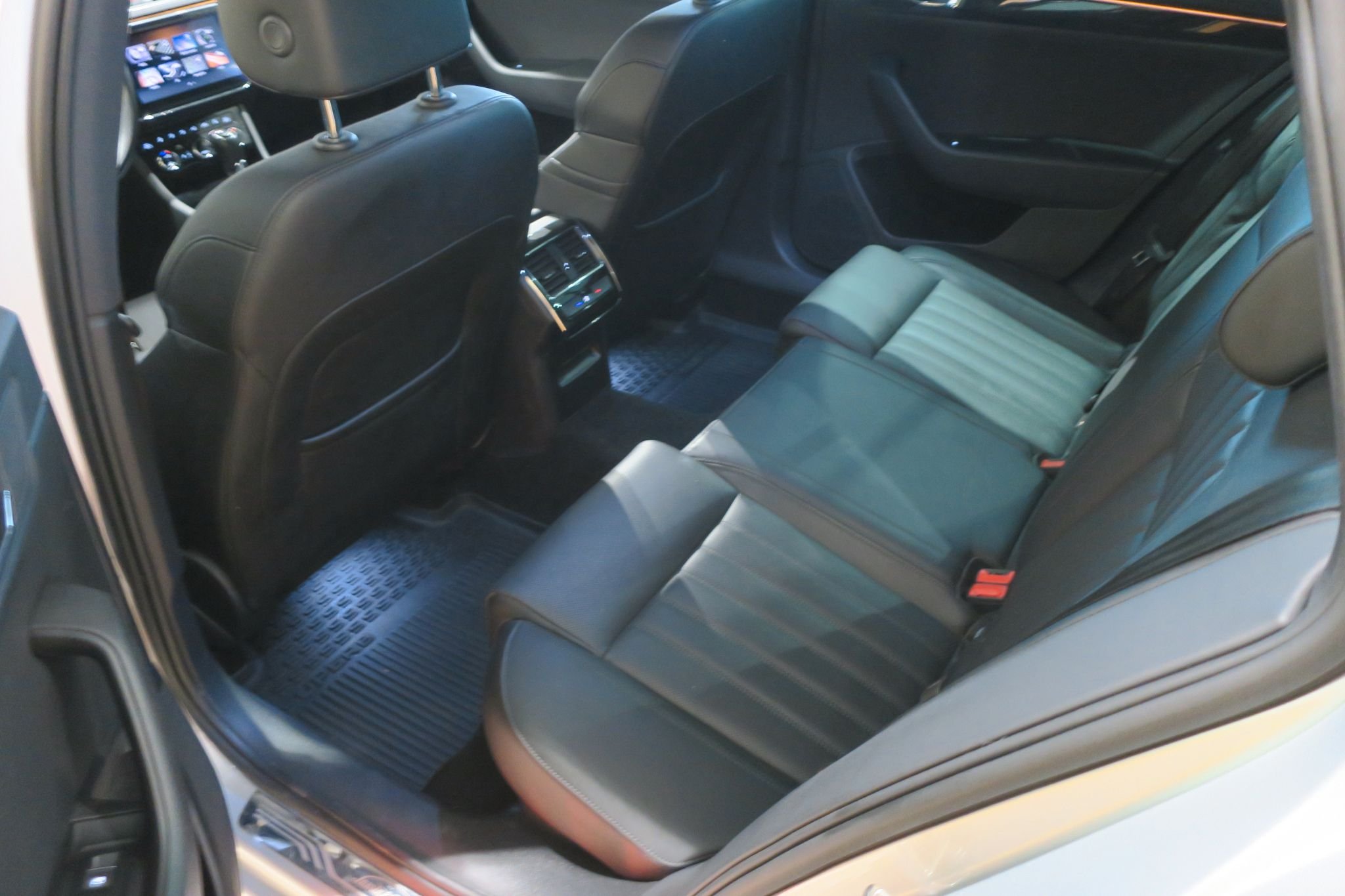 Škoda Superb Combi 2.0 TDI 4x4 SCR DSG Sequential, 190hp, 2019