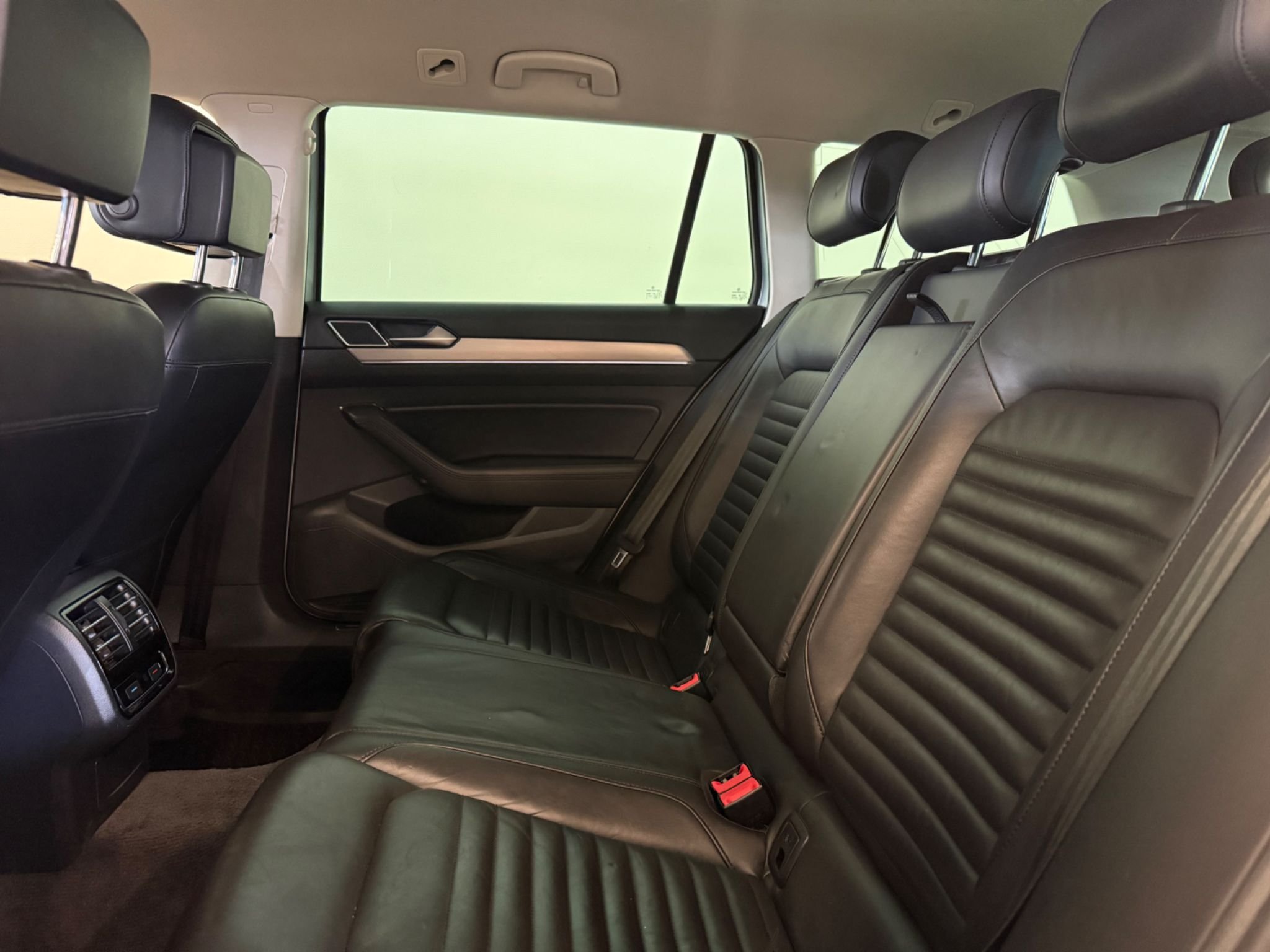 Volkswagen Passat Variant 2.0 TDI DPF SCR BMT 4Motion DSG Sequential, 240hp, 2015