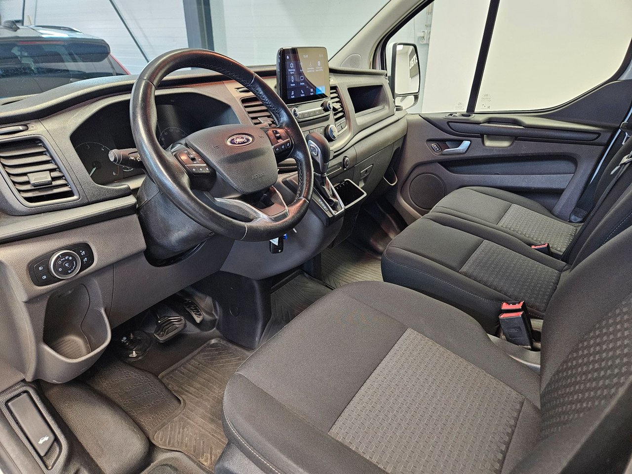 Ford Transit Custom 280 2.0 EcoBlue SelectShift, 130hp, 2021