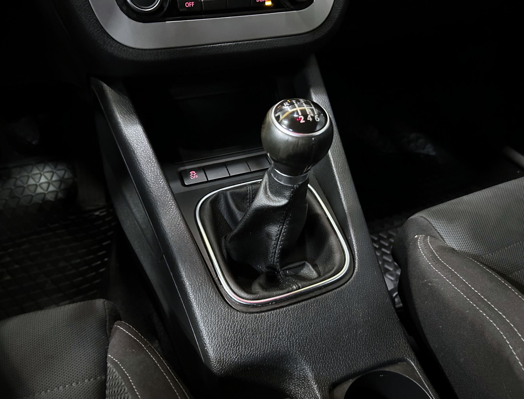 Volkswagen Scirocco 1.4 TSI Manual, 122hp, 2011