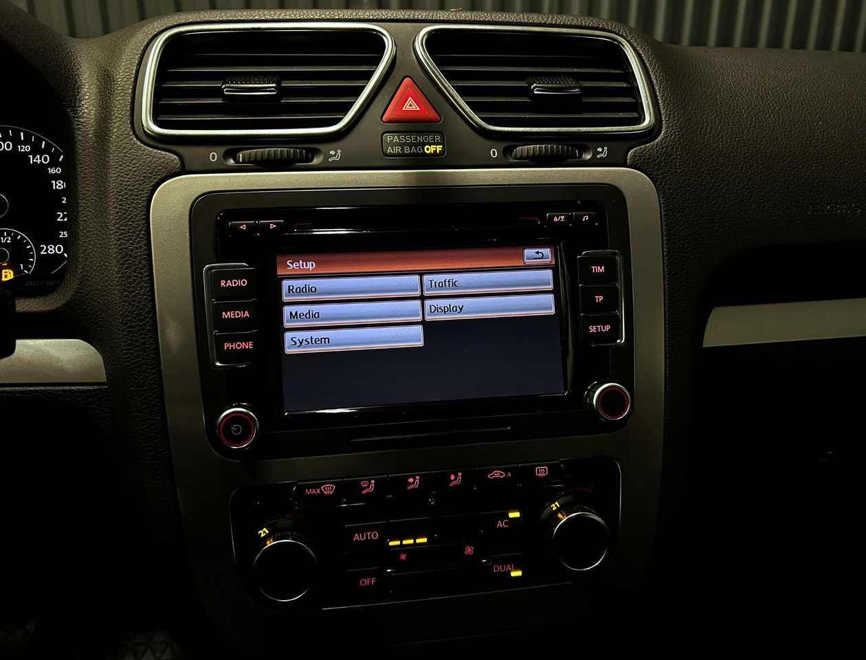 Volkswagen Scirocco 1.4 TSI Manual, 122hp, 2011