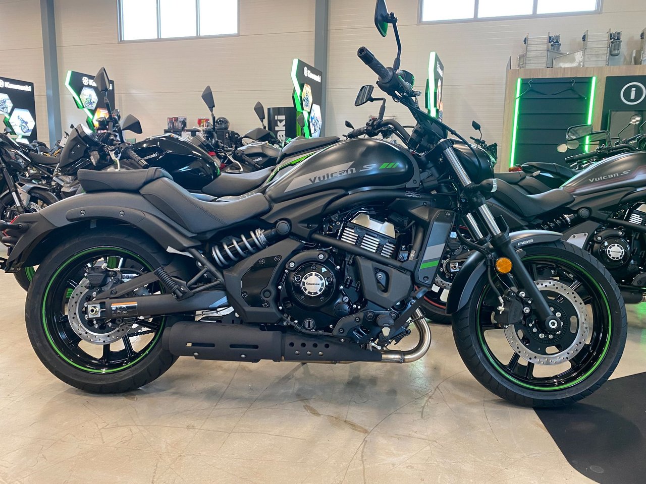Kawasaki Vulcan S "Fabriksny ...