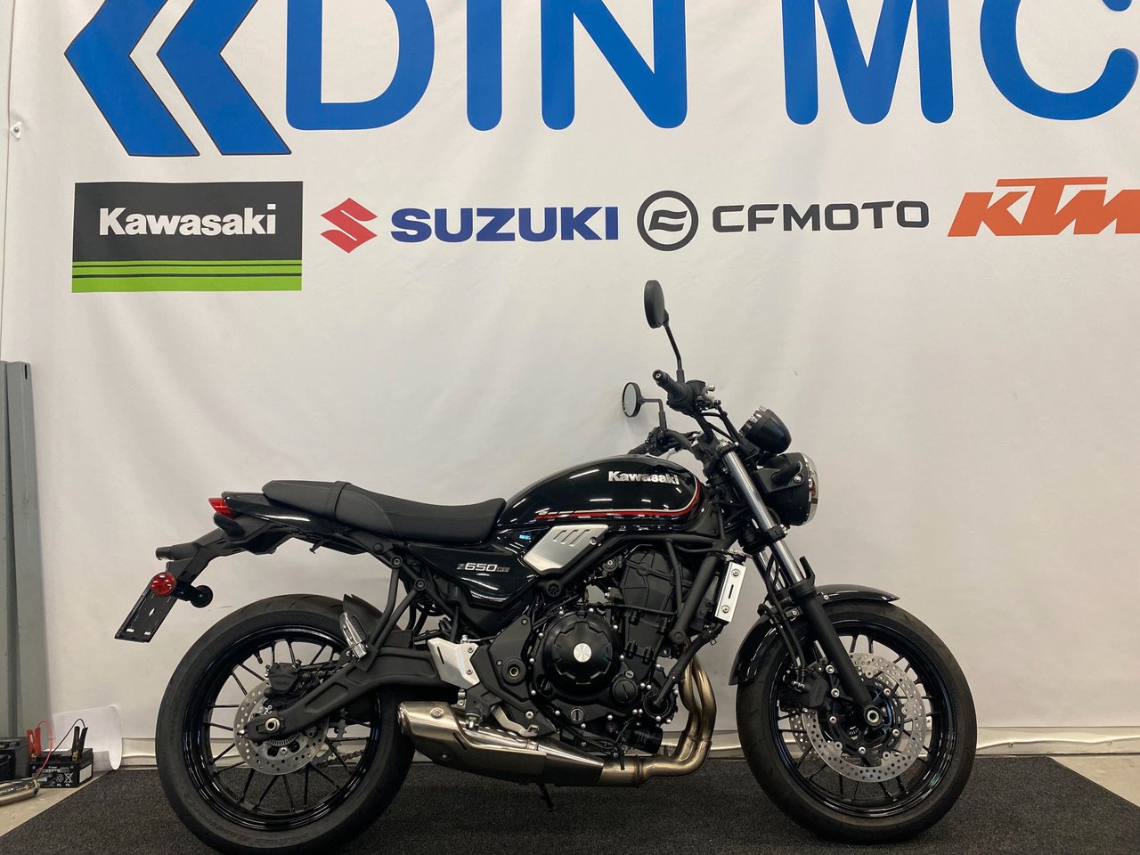 Kawasaki Z650 RS "Fabriksny h...