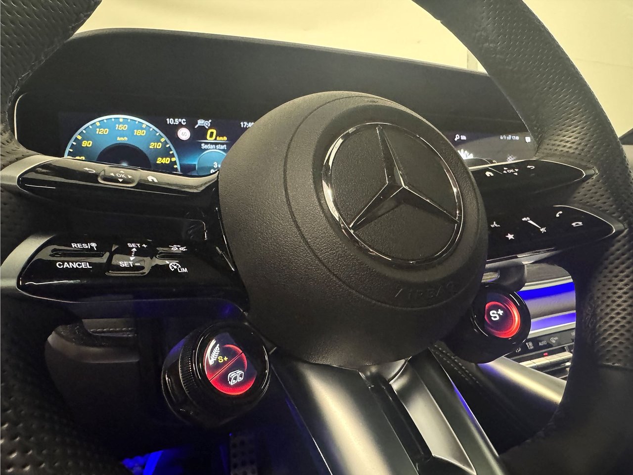 Mercedes-Benz AMG GT 4 43 4MATIC+ , 367hk, 2023