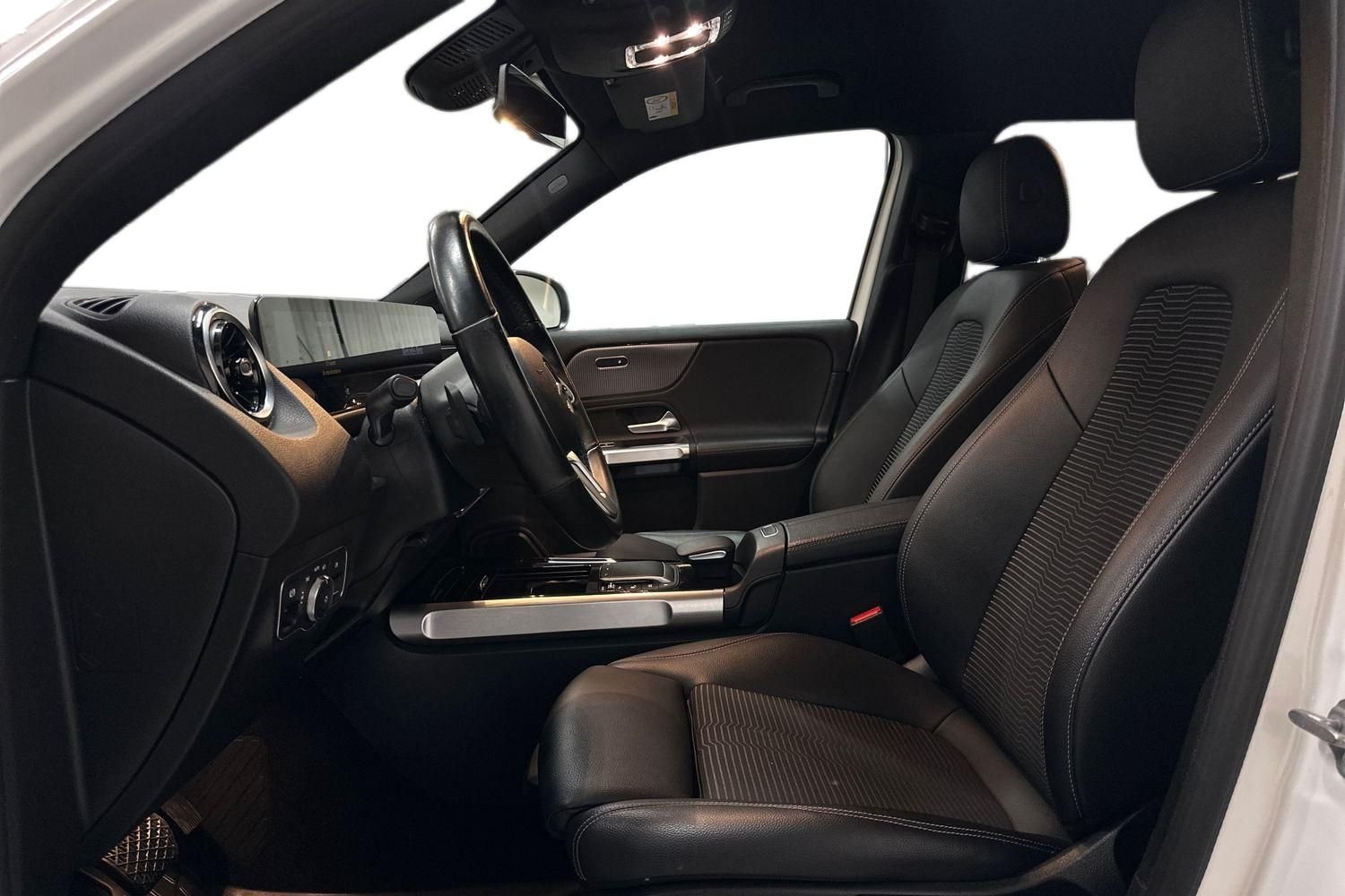 Mercedes-Benz GLB 200 7G-DCT, 163ps, 2021