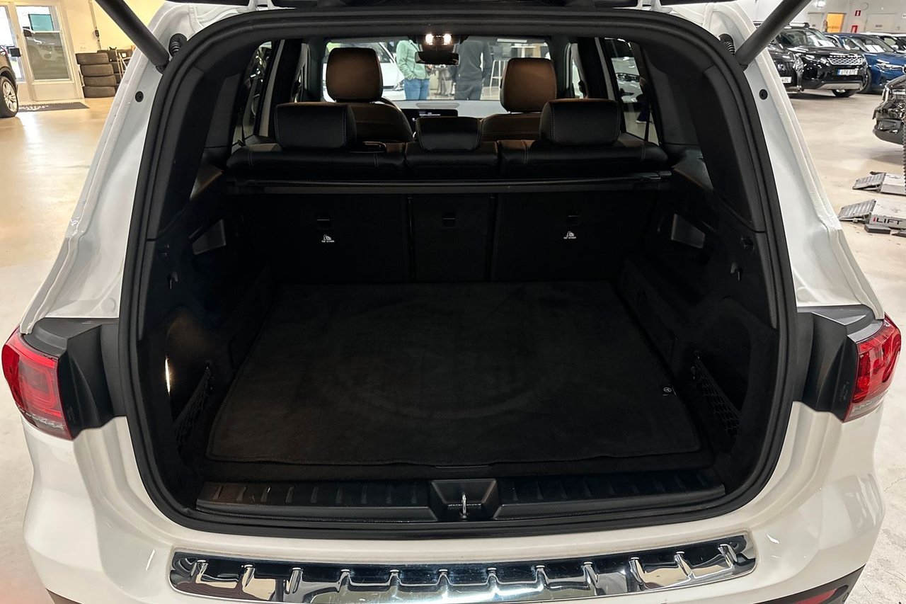 Mercedes-Benz GLB 200 7G-DCT, 163ps, 2021