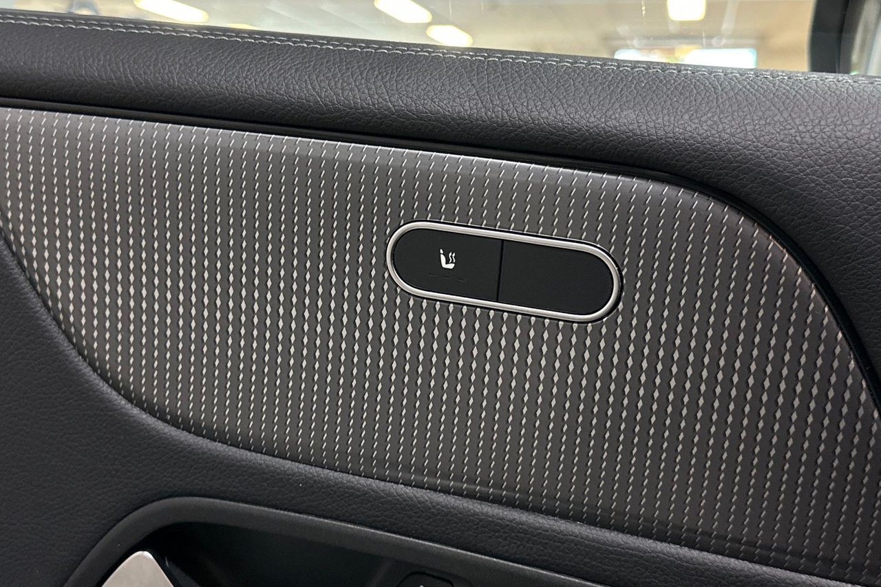 Mercedes-Benz GLB 200 7G-DCT, 163ps, 2021