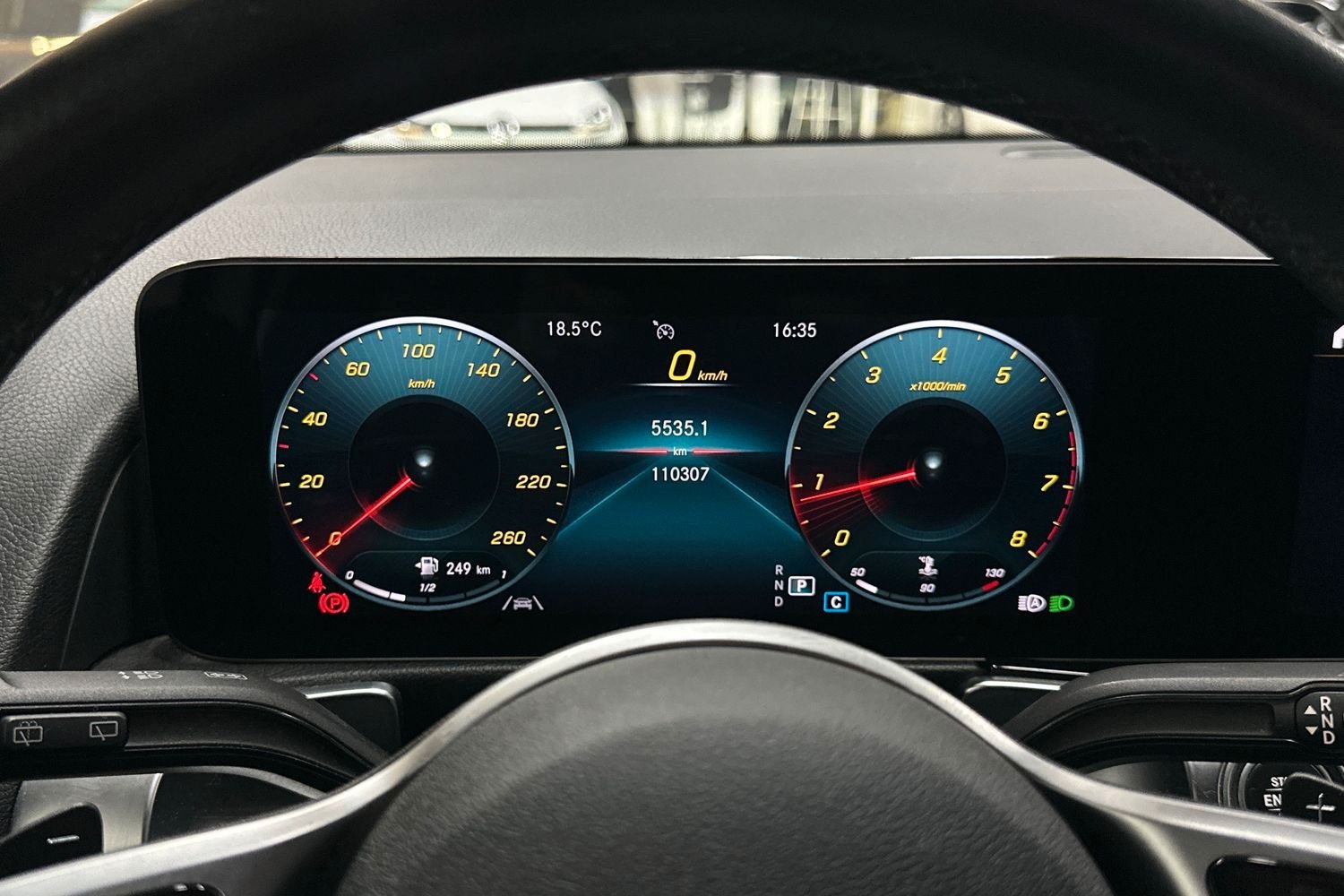 Mercedes-Benz GLB 200 7G-DCT, 163ps, 2021