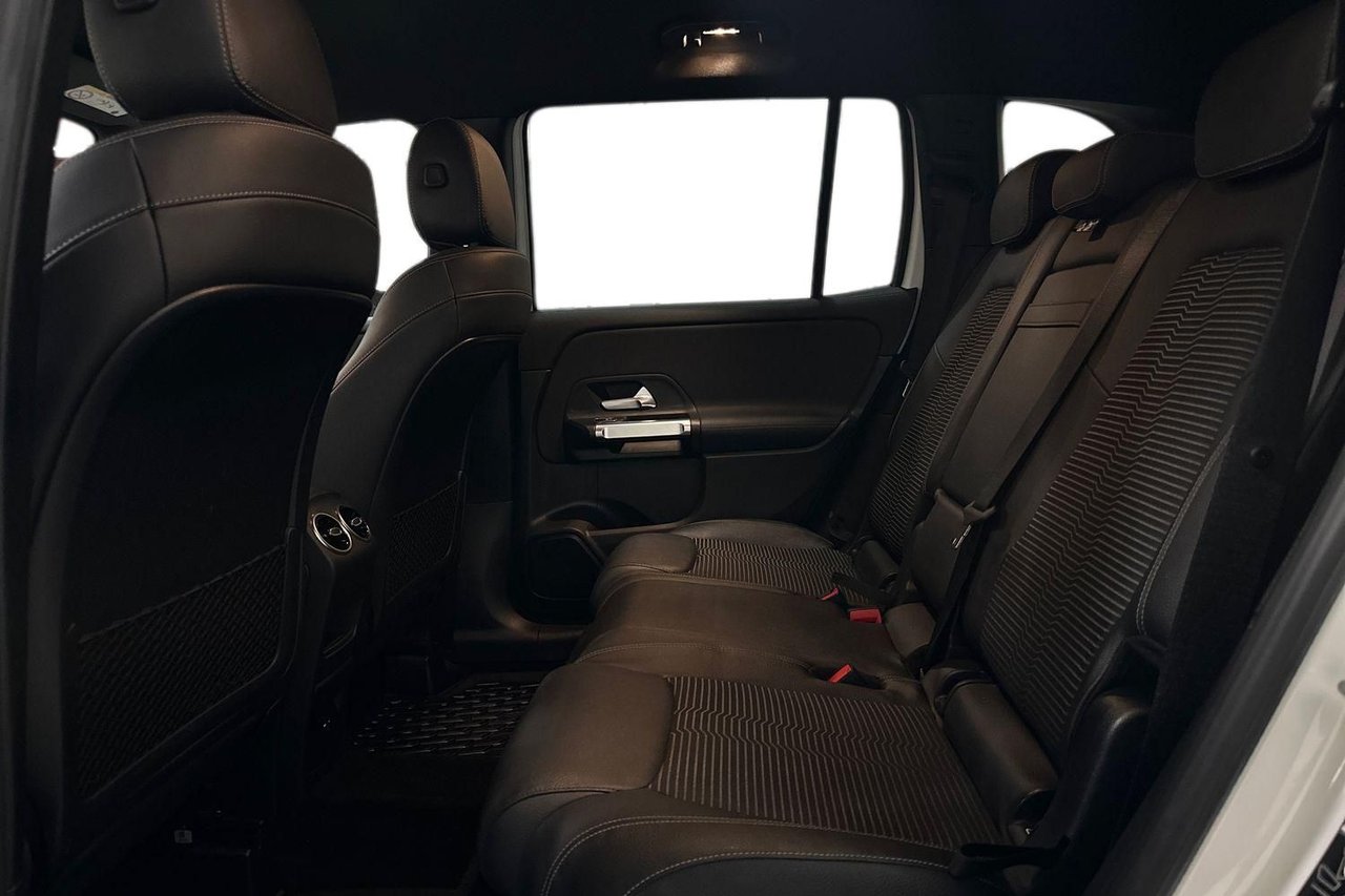 Mercedes-Benz GLB 200 7G-DCT, 163ps, 2021