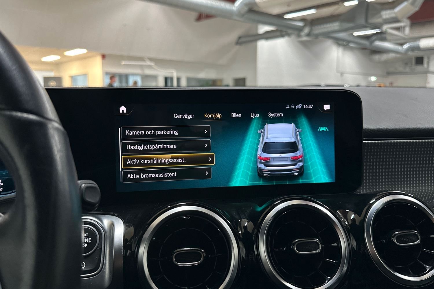 Mercedes-Benz GLB 200 7G-DCT, 163ps, 2021