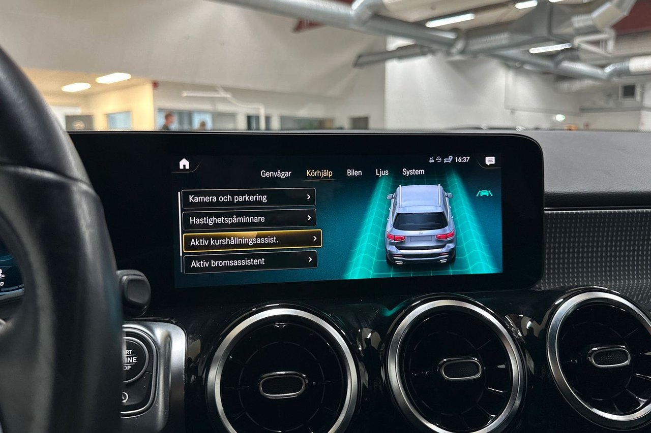 Mercedes-Benz GLB 200 7G-DCT, 163ps, 2021