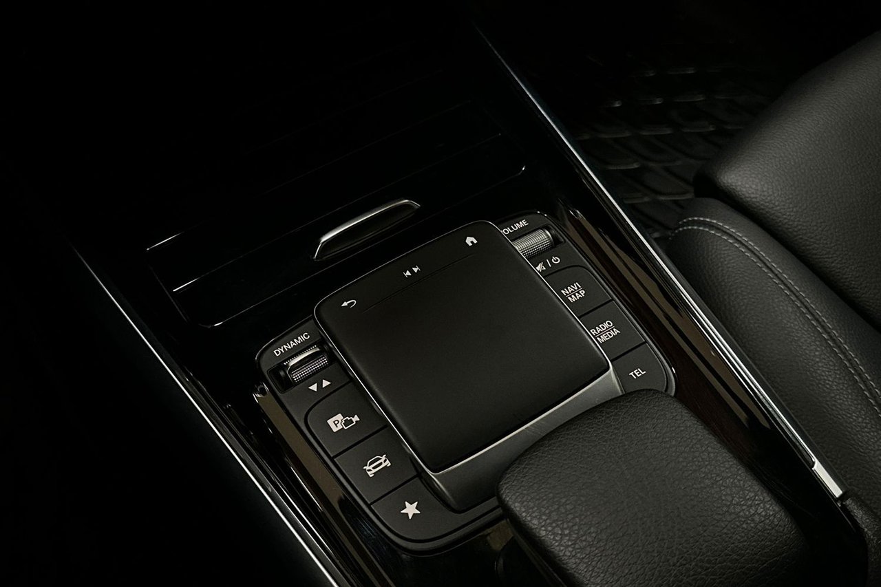 Mercedes-Benz GLB 200 7G-DCT, 163ps, 2021