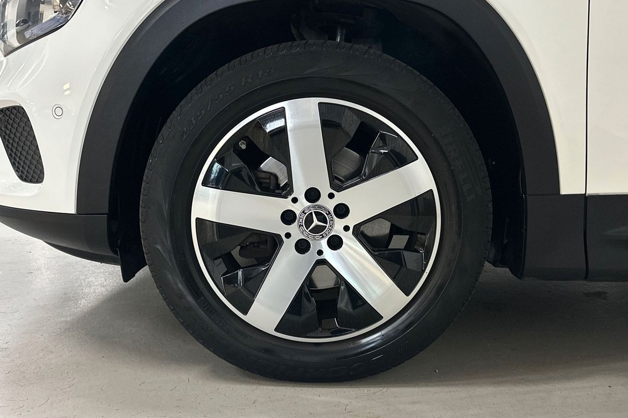 Mercedes-Benz GLB 200 7G-DCT, 163ps, 2021