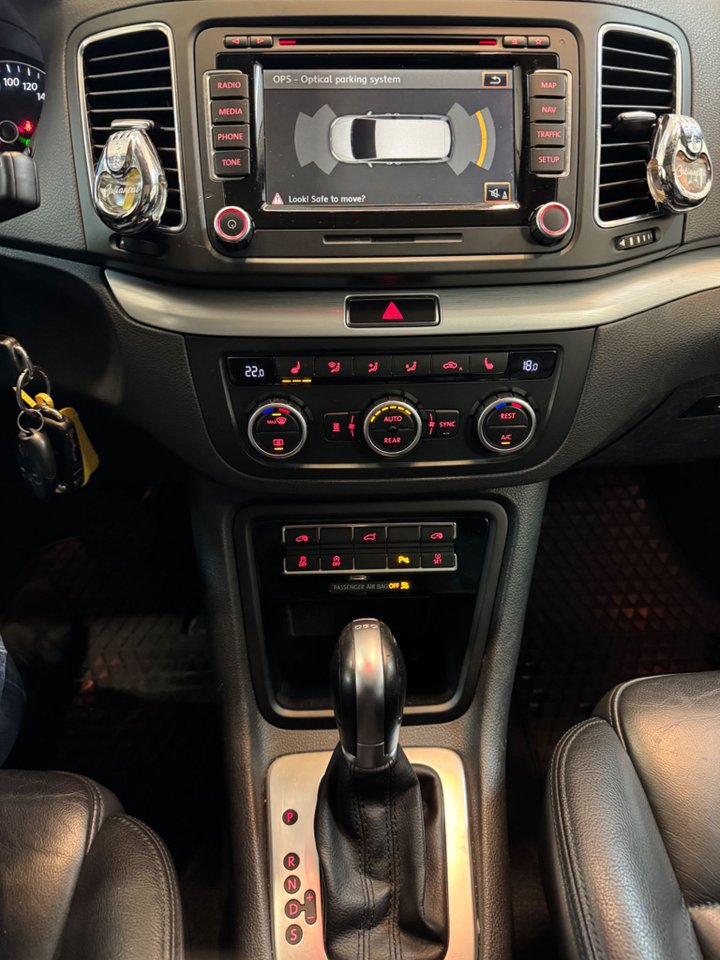 Volkswagen Sharan 7-seater 2.0 TDI DPF BMT DSG Sekventiell, 177hk, 2014