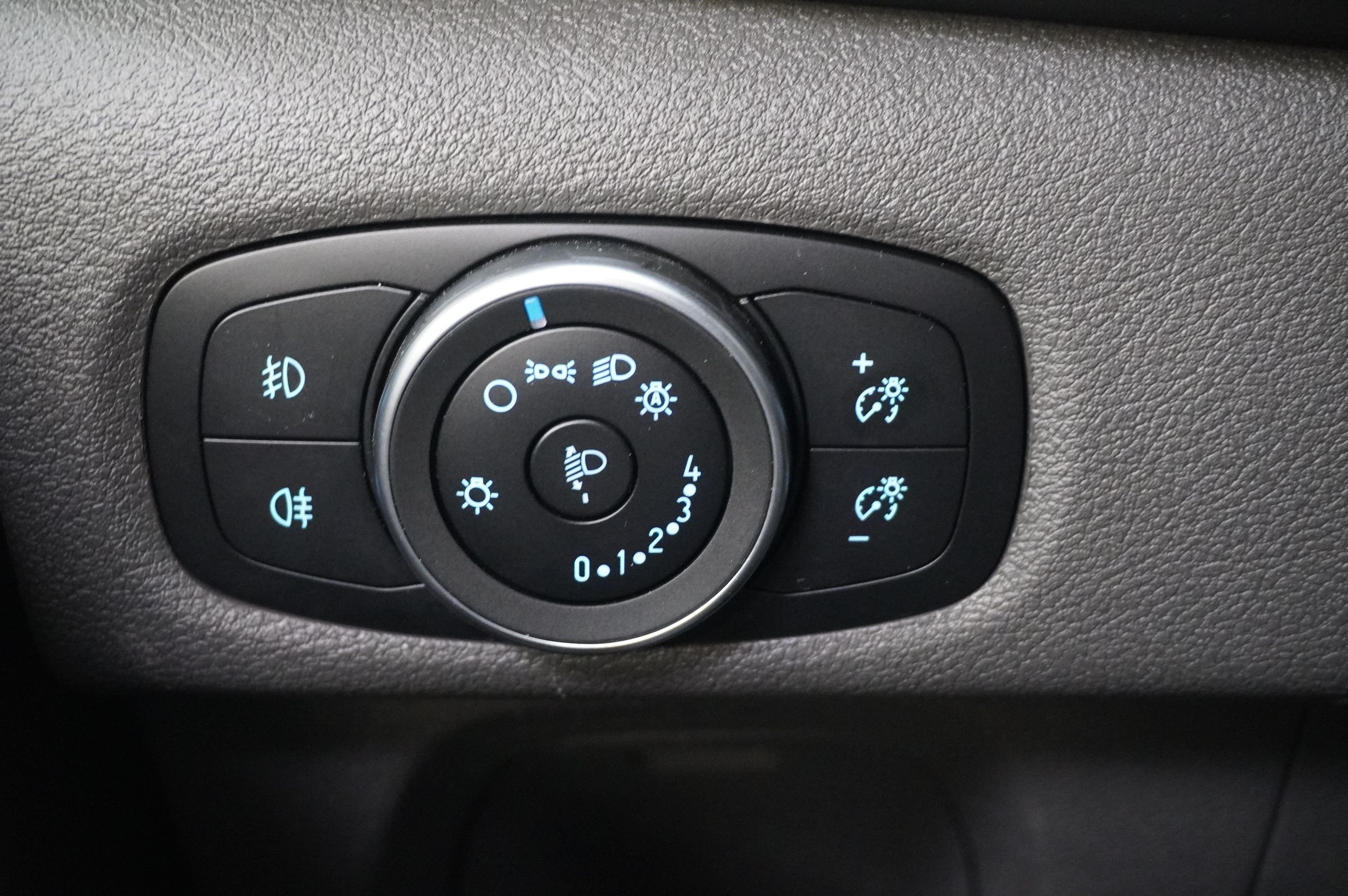 Ford Transit Custom 300 2.0 EcoBlue SelectShift, 170hp, 2023